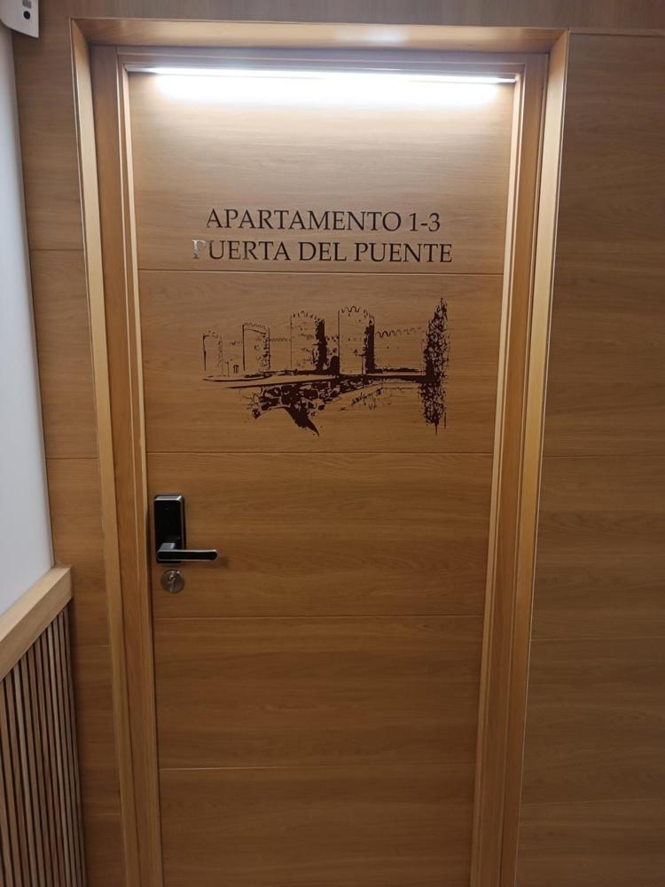 Apartamentos Turisticos Avila Puerta Del Puente 1-3 Εξωτερικό φωτογραφία