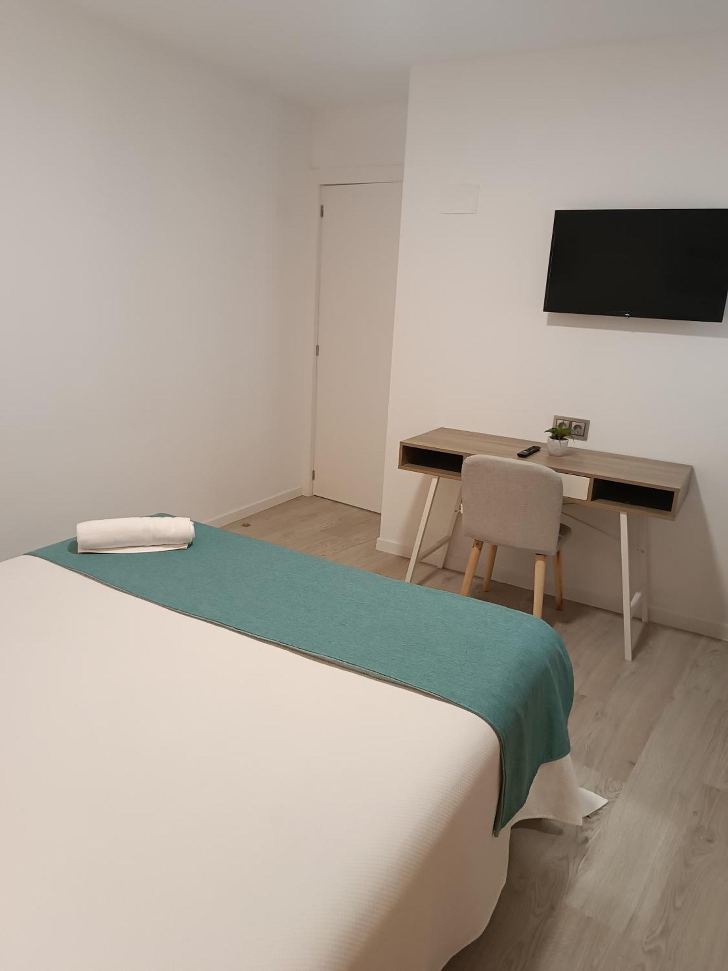Apartamentos Turisticos Avila Puerta Del Puente 1-3 Εξωτερικό φωτογραφία